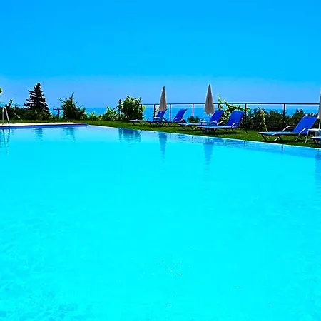 Large By The Pool - Pelekas Beach, Corfu
