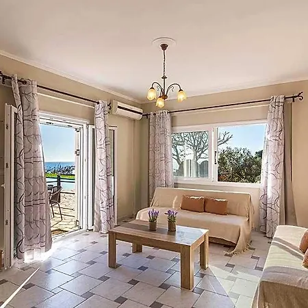 Large By The Pool - Pelekas Beach, Corfu Hotell Corfu (city)