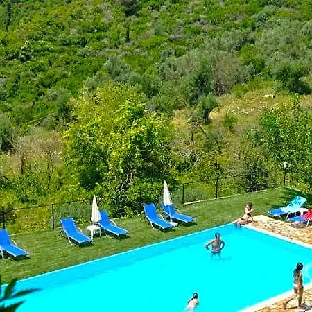 Hotell Large By The Pool - Pelekas Beach, Corfu