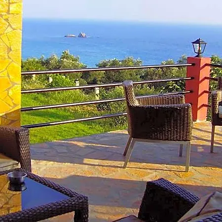 Hotel Large By The Pool - Pelekas Beach, Corfu 4*